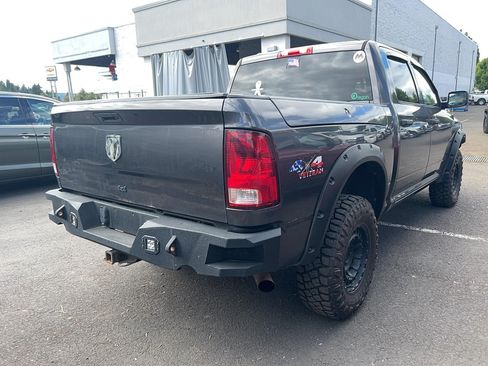 Used 2016 RAM 1500 4x4 Crew Cab image 4