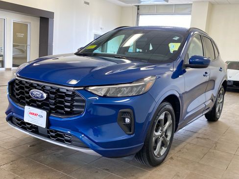 Used 2023 Ford Escape ST-Line Select image 4