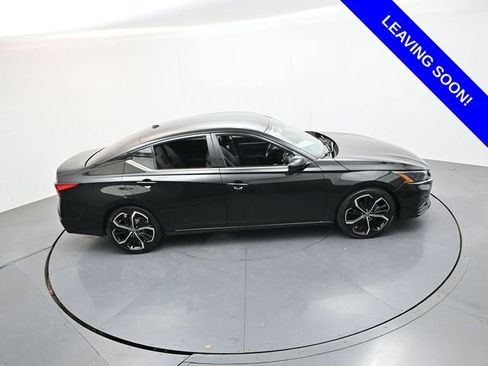 Used 2023 Nissan Altima 2.5 SR FWD image 25