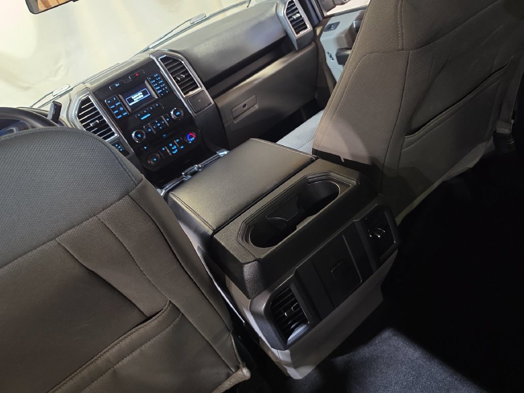 Used 2016 Ford F150 XLT AWD/4WD image 21