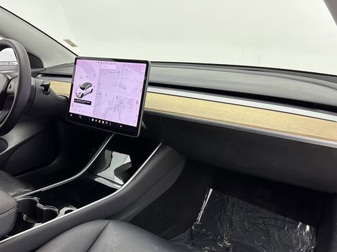 Used 2020 Tesla Model 3 Standard Range Plus image 32