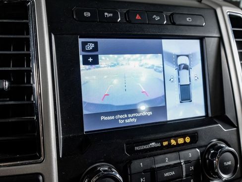 Used 2019 Ford F250 Lariat w/ Lariat Ultimate Package image 22