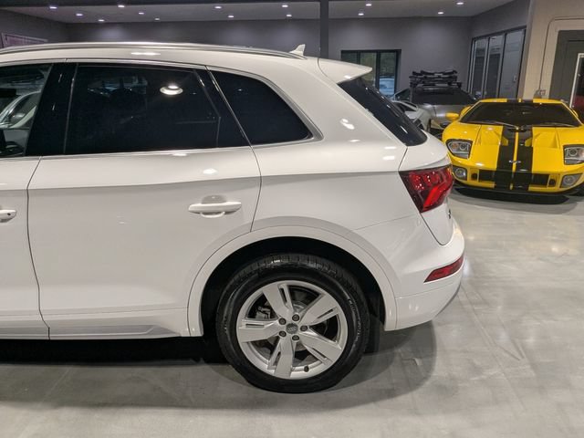 Used 2019 Audi Q5 2.0T Premium w/ Convenience Package AWD/4WD image 6