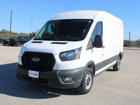 Certified 2021 Ford Transit 250 Medium Roof w/ Load Area Protection Package image 4