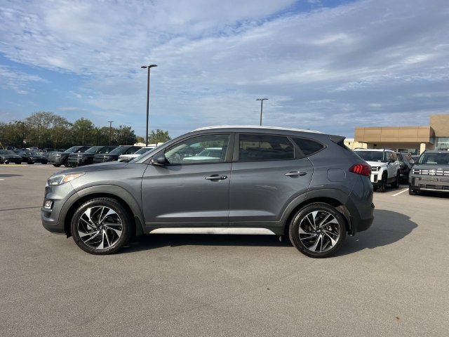 Used 2019 Hyundai Tucson Sport FWD image 2