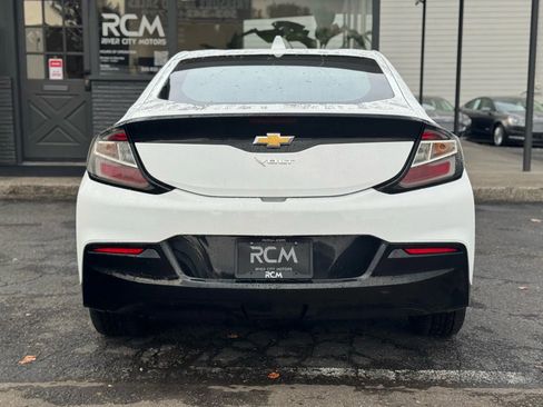 Used 2017 Chevrolet Volt LT image 6