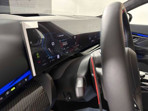 New 2026 BMW M5 w/ Executive Package image 15