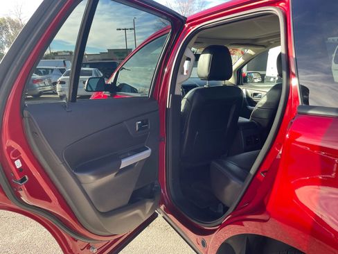 Used 2014 Ford Edge SEL w/ Equipment Group 205A image 18