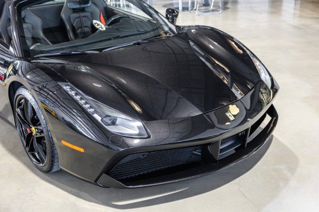 Used 2018 Ferrari 488 Spider RWD image 18