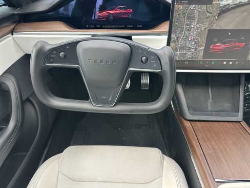 Used 2022 Tesla Model S AWD/4WD image 14