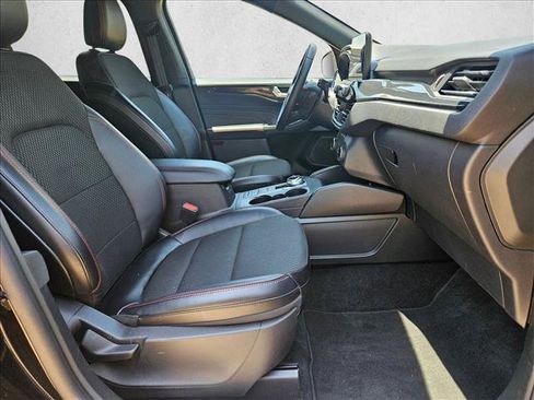 Used 2025 Ford Escape ST-Line FWD image 20