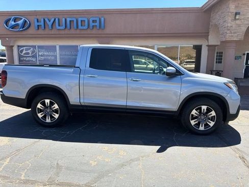 Used 2019 Honda Ridgeline RTL-E image 2