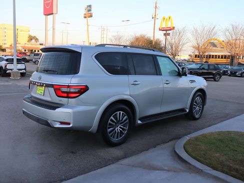 Used 2022 Nissan Armada SL image 10