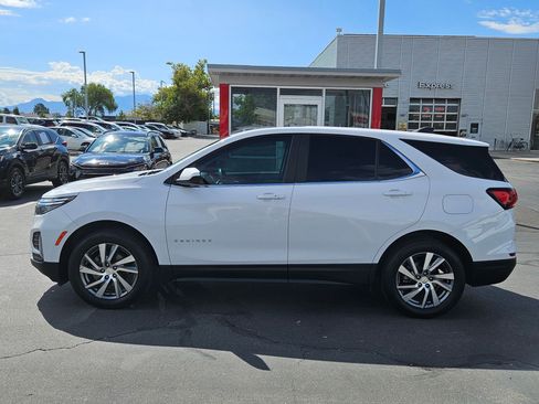 Used 2022 Chevrolet Equinox LT image 9