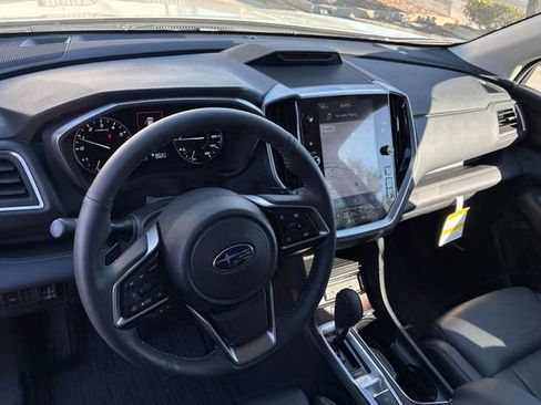 Used 2025 Subaru Ascent Touring w/ Popular Package #2 image 11