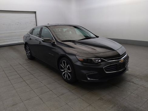 Used 2018 Chevrolet Malibu LT w/ Leather Package FWD image 13