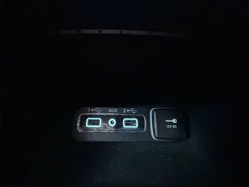 Used 2020 Jeep Grand Cherokee Altitude image 29