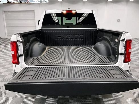 Used 2025 RAM 1500 Laramie w/ Trailer Tow Group AWD/4WD image 34