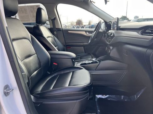 Used 2022 Ford Escape SEL image 11