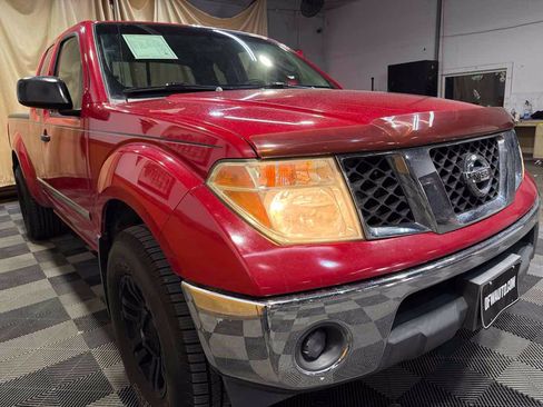 Used 2007 Nissan Frontier SE w/ Power Pkg AWD/4WD image 6
