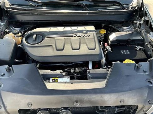 Used 2015 Jeep Cherokee Trailhawk w/ Leather Interior Group AWD/4WD image 29