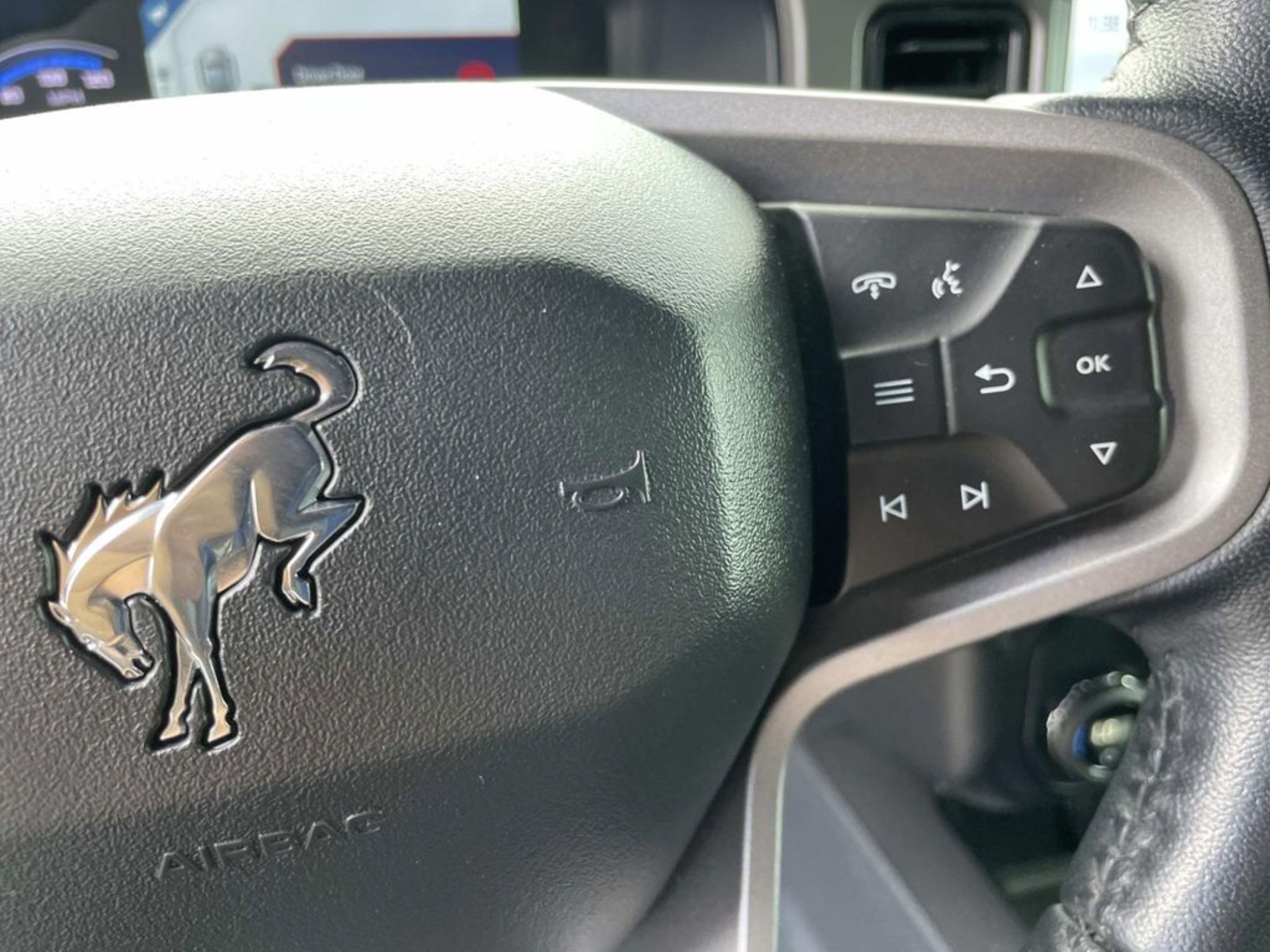 Used 2021 Ford Bronco First Edition AWD/4WD image 25