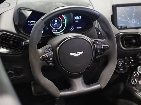 Used 2023 Aston Martin V8 Vantage Roadster RWD image 12