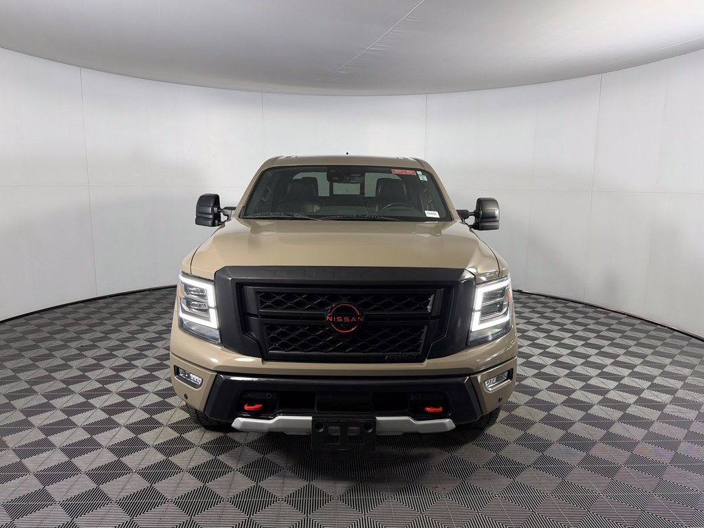 Used 2024 Nissan Titan PRO-4X w/ Pro-4x Convenience Package AWD/4WD image 12