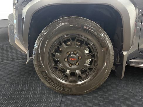 Used 2026 Toyota 4Runner TRD Off-Road Premium AWD/4WD image 15