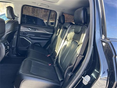 Used 2022 Jeep Grand Cherokee Limited 4xe w/ Luxury Tech Group II image 17