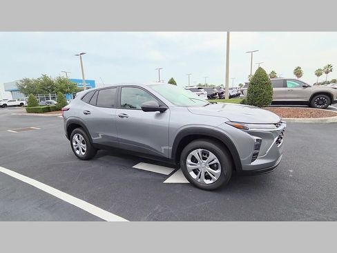 New 2026 Chevrolet Trax LS w/ Driver Confidence Package FWD image 24
