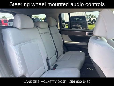 Used 2024 Hyundai Santa Fe SE FWD image 14