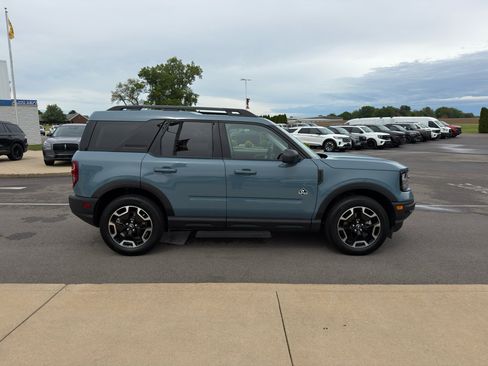 Used 2023 Ford Bronco Sport Outer Banks w/ Tech Package AWD/4WD image 11