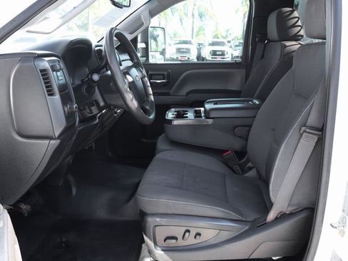 Used 2018 Chevrolet Silverado 3500 W/T w/ WT Convenience Package image 17