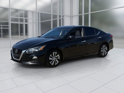 Used 2020 Nissan Altima 2.5 S image 2