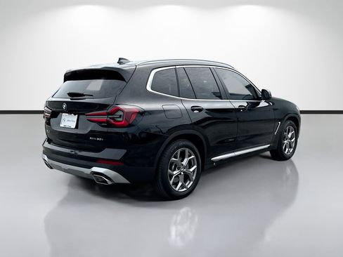 Used 2024 BMW X3 xDrive30i w/ Premium Package w/ZPA AWD/4WD image 3