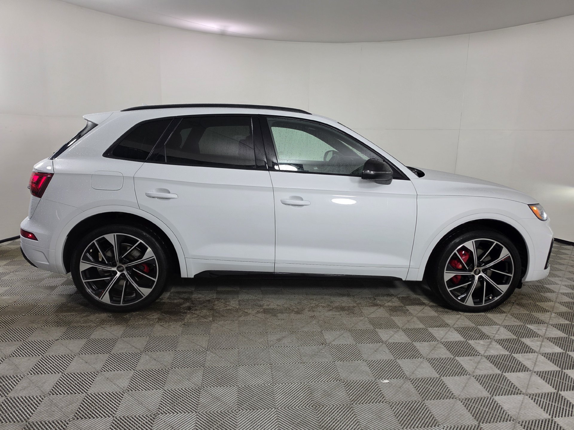 Used 2024 Audi SQ5 Premium Plus AWD/4WD image 44
