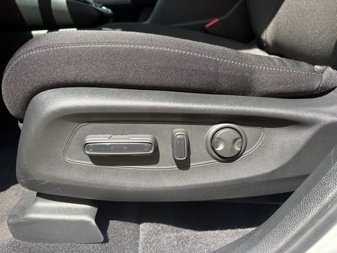 Used 2023 Honda CR-V EX image 23