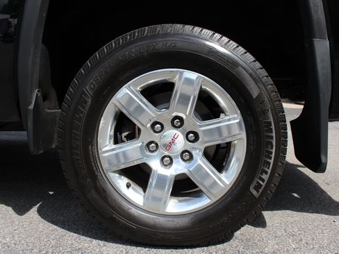 Used 2014 GMC Sierra 1500 SLT w/ Suspension Package, Off-Road AWD/4WD image 40
