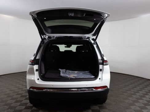 New 2025 Jeep Grand Cherokee Laredo X image 64