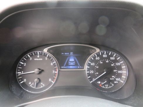 Used 2018 Nissan Pathfinder 4WD image 15