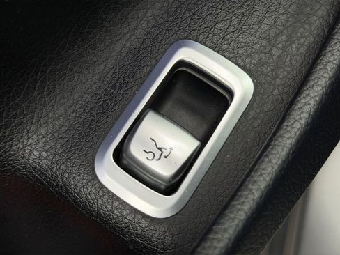 Used 2015 Mercedes-Benz S 550 4MATIC Sedan image 28