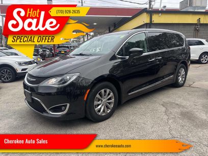 Used 2018 Chrysler Pacifica Touring-L