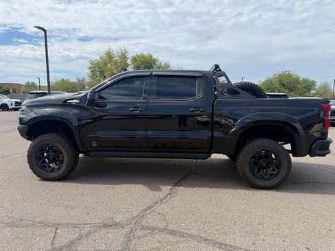Used 2019 Chevrolet Silverado 1500 LTZ w/ LTZ Plus Package AWD/4WD image 8