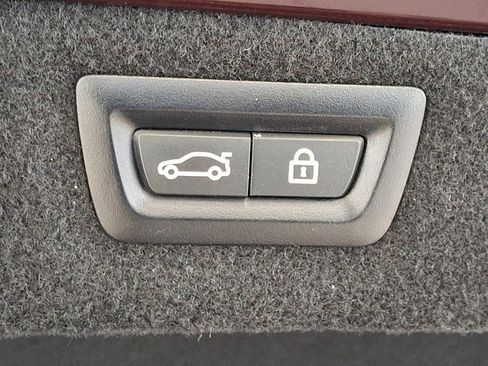 Used 2022 BMW M8 Competition w/ M Carbon Exterior Package image 32