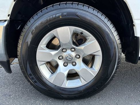 Used 2019 RAM 1500 Big Horn AWD/4WD image 17