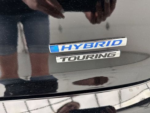 Used 2025 Honda Accord Touring image 9