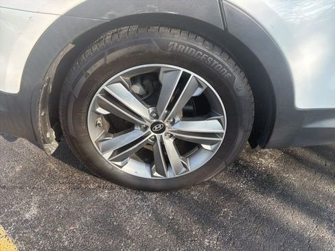 Used 2016 Hyundai Santa Fe Limited w/ Option Group 04 image 15