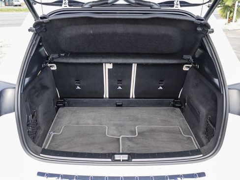 Used 2025 Mercedes-Benz GLA 250 image 26