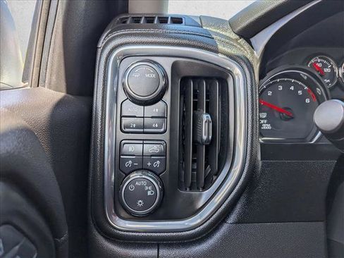Used 2020 Chevrolet Silverado 1500 RST AWD/4WD image 16